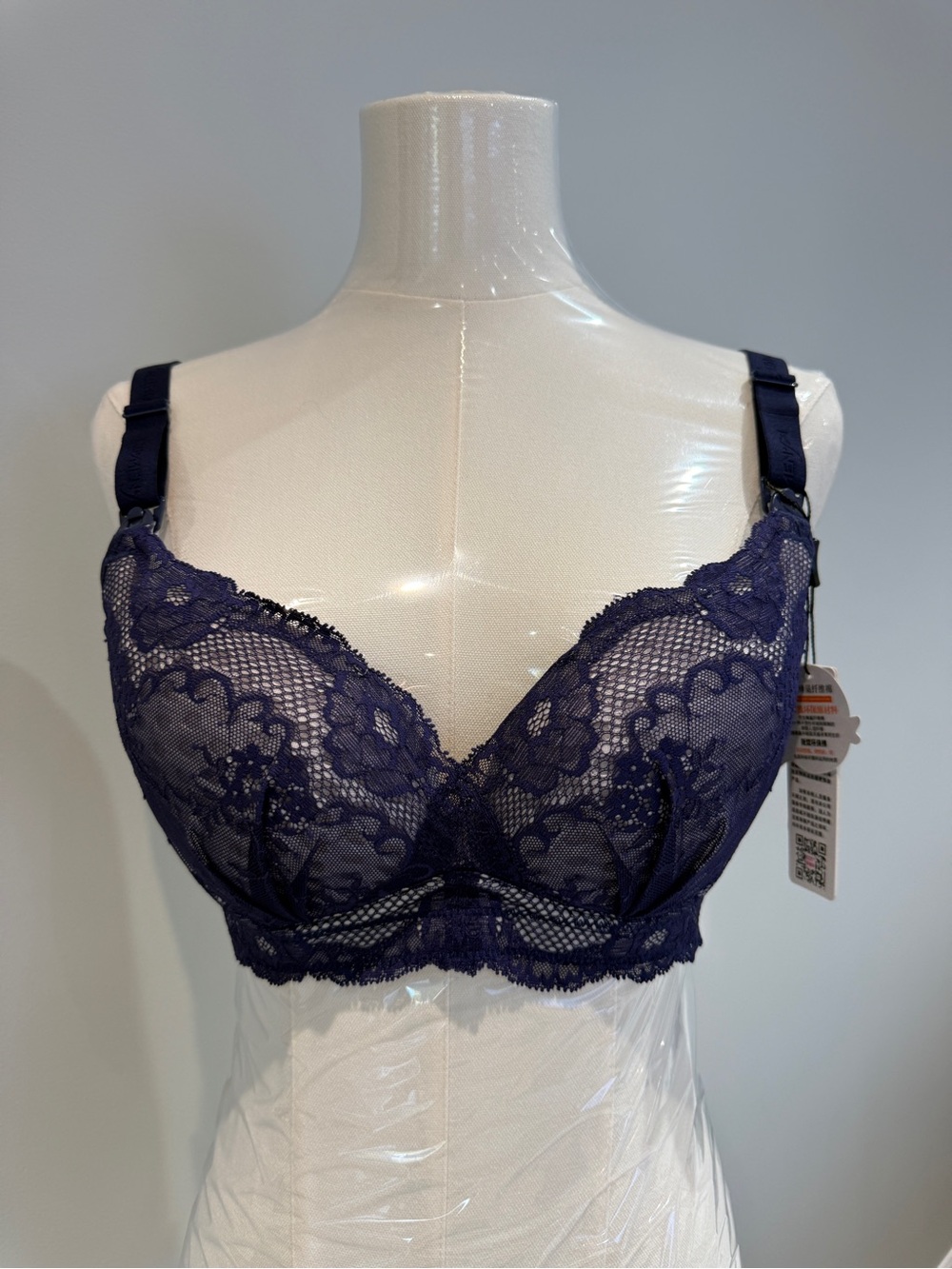 Lace Underwire Bra in Deep Navy - Women Intimates & Sleepwear